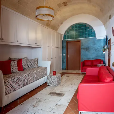 Il Tulipano Rosso * Oria (Brindisi)